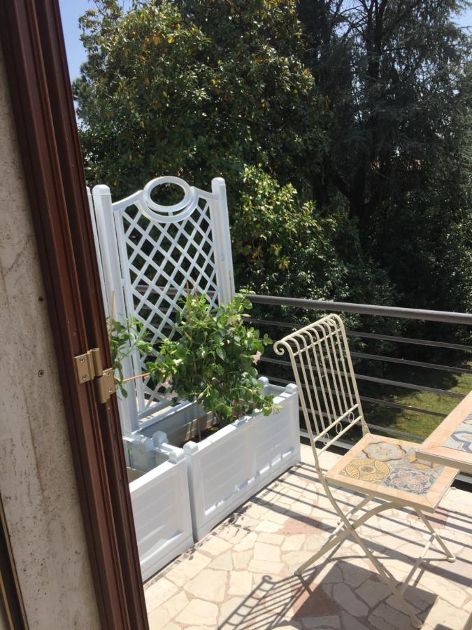 B&B La Villa Mediterranea Passirano Buitenkant foto